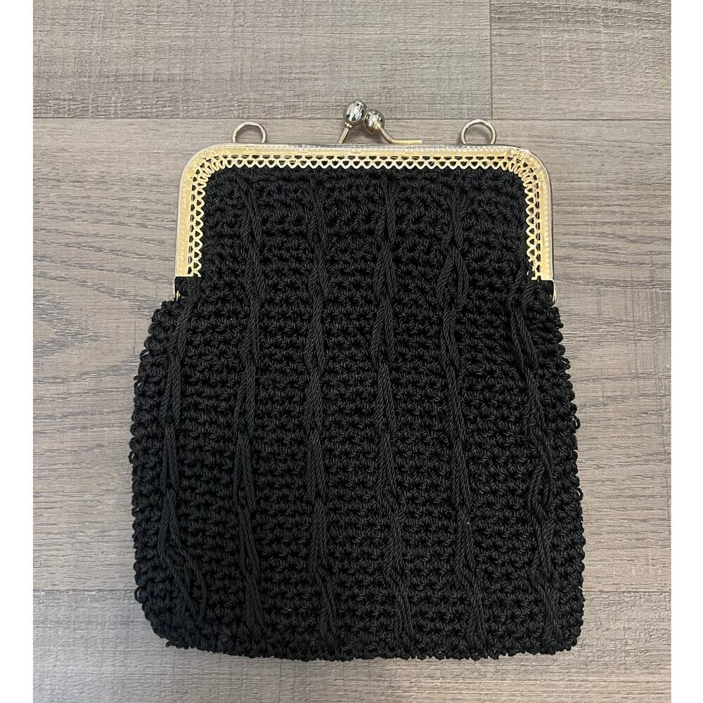 Vtg Black Crochet Evening Bag w/ Kisslock Closure - No chain